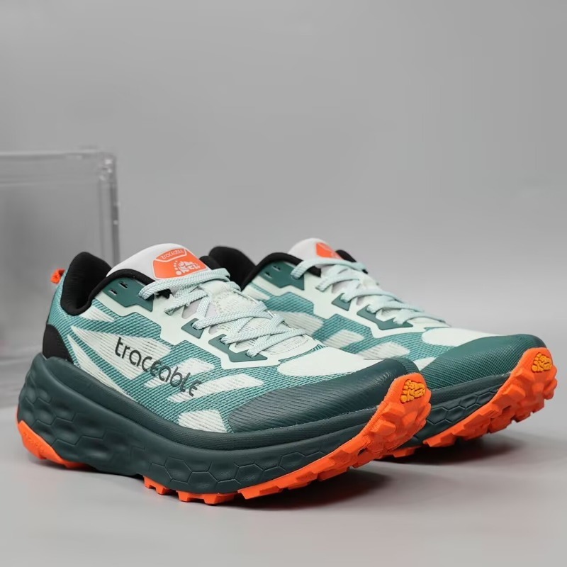 Lightweight Road Running Shoes - รองเท้าวิ่งกีฬาสำหรับวัยรุ่น น้ำหนักเบา ระบายอากาศได้ดี กันลื่น ทนทานต่อการสึกหรอ รองเท้าวิ่งออฟโรดสำหรับผู้ชาย