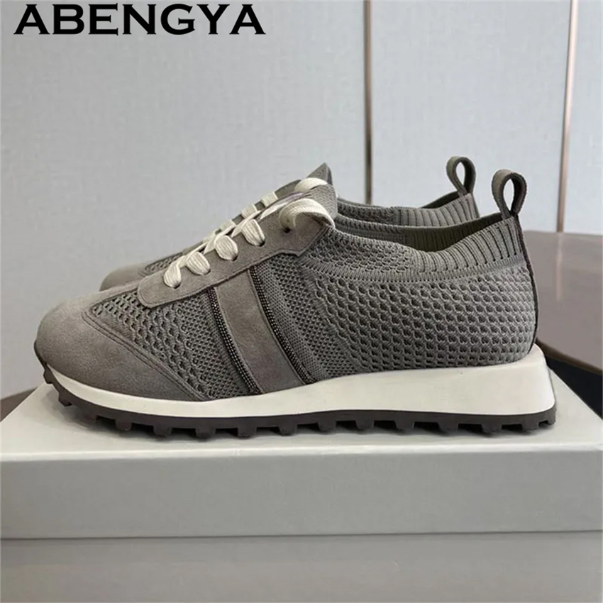 Knit Fabric Lace Up Sneakers - รองเท้าผ้าถักแบบผูกเชือก สไตล์ลำลอง พื้นเรียบ สำหรับผู้หญิง หัวกลม รองเท้าผ้าใบเสริมส้น