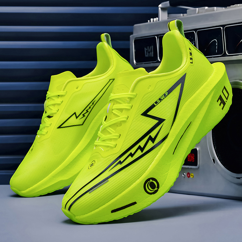 Lightweight Road Running Shoes - รองเท้าวิ่งผู้ชาย ระบายอากาศได้ดี สวมใส่สบาย ลดแรงกระแทก เหมาะสำหรับวิ่งออฟโรดและบนถนน พื้นตาข่ายกันลื่น