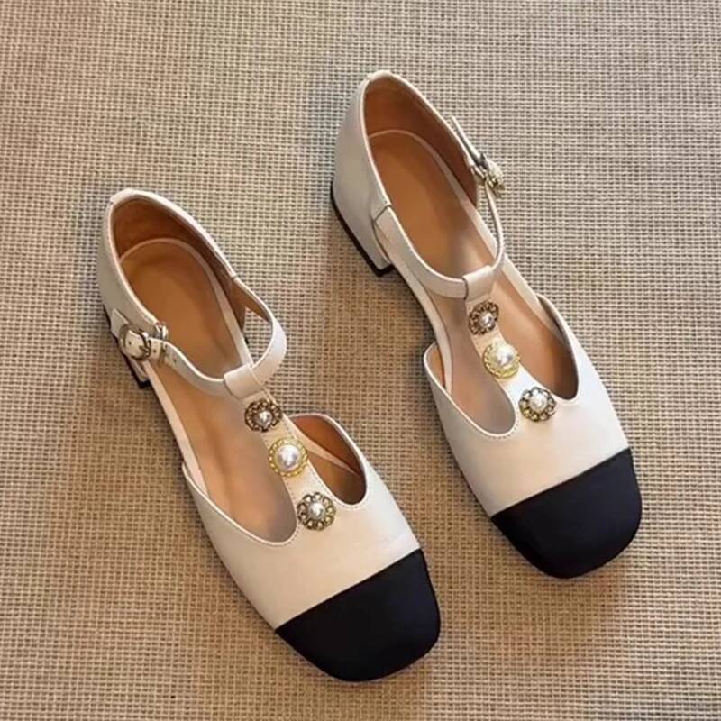 Sandals - รองเท้าส้นสูงหัวเหลี่ยมสำหรับผู้หญิง รองเท้าแฟชั่นฤดูร้อน ดีไซน์ใหม่ รองเท้าปาร์ตี้แบบมีหัวเข็มขัด รองเท้าส้นสูงผู้หญิง