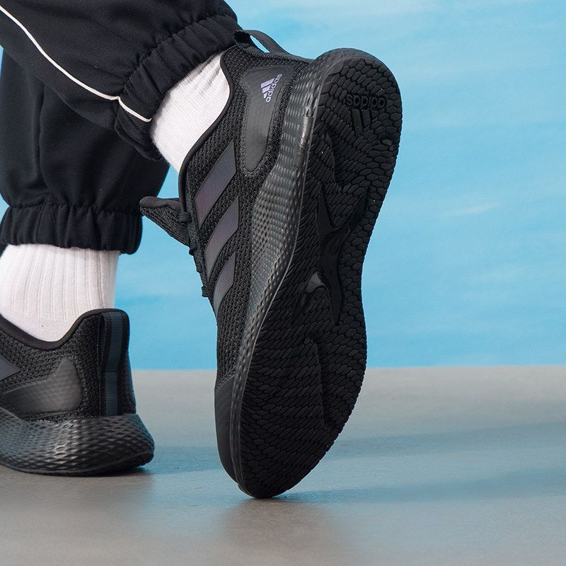 รองเท้าผู้ชายและผู้หญิง Adidas - Lightweight Road Running Shoes บทวิจารณ์และราคา