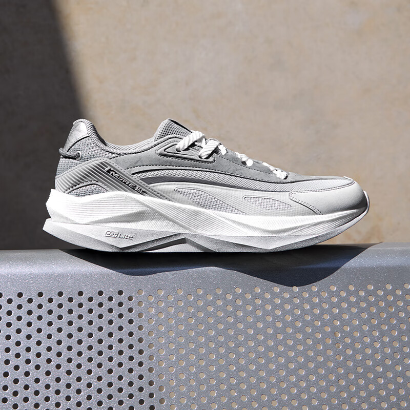 361 องศารองเท้าลำลองสำหรับบุรุ - Air Cushion Jogger Shoes Men บทวิจารณ์และราคา