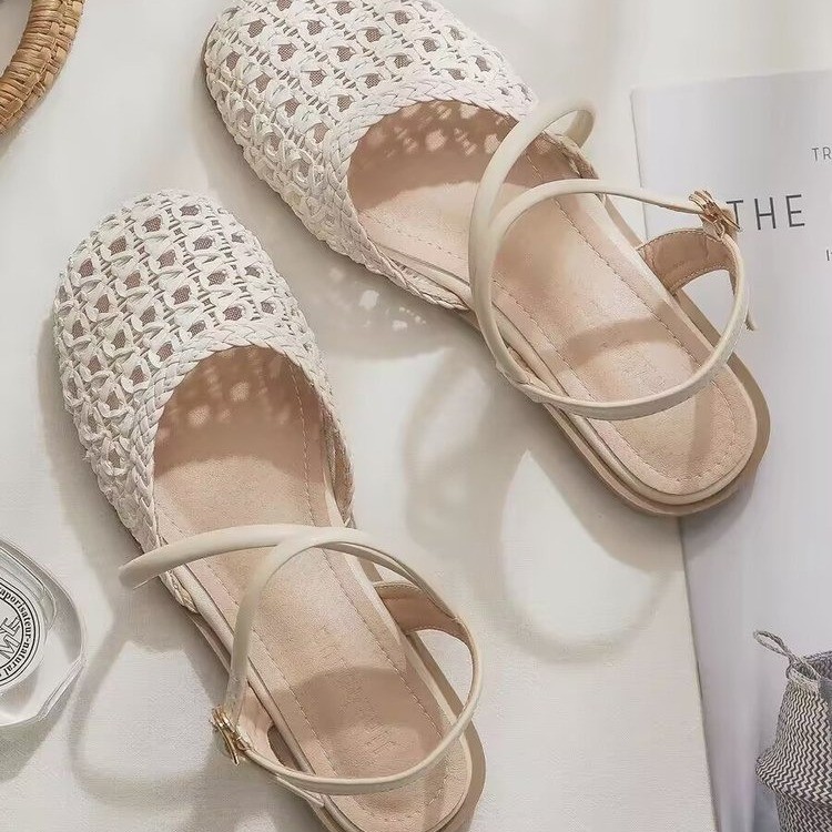 รองเท้าแตะแบบปิดสไตล์ฝรั่งเศสส - Sandals บทวิจารณ์และราคา