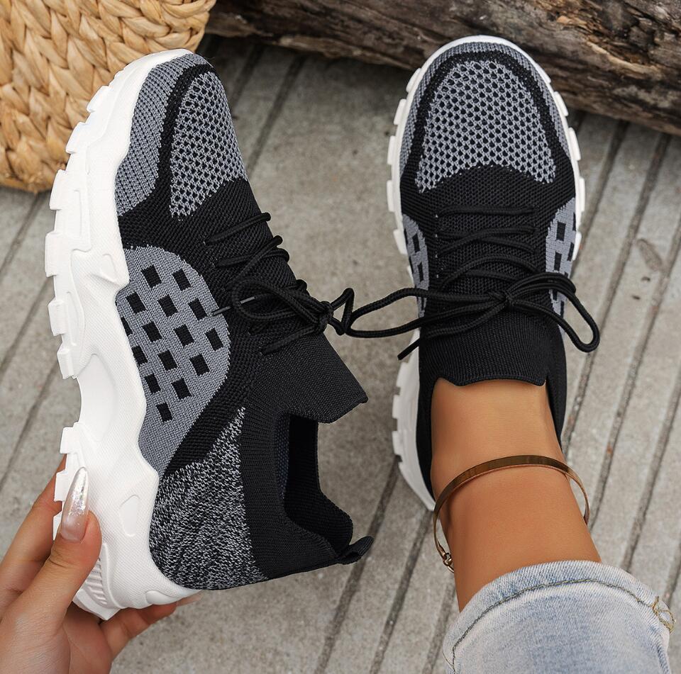 รองเท้ากีฬาผู้หญิงแบบถักตาข่าย - Knit Fabric Lace Up Sneakers บทวิจารณ์และราคา