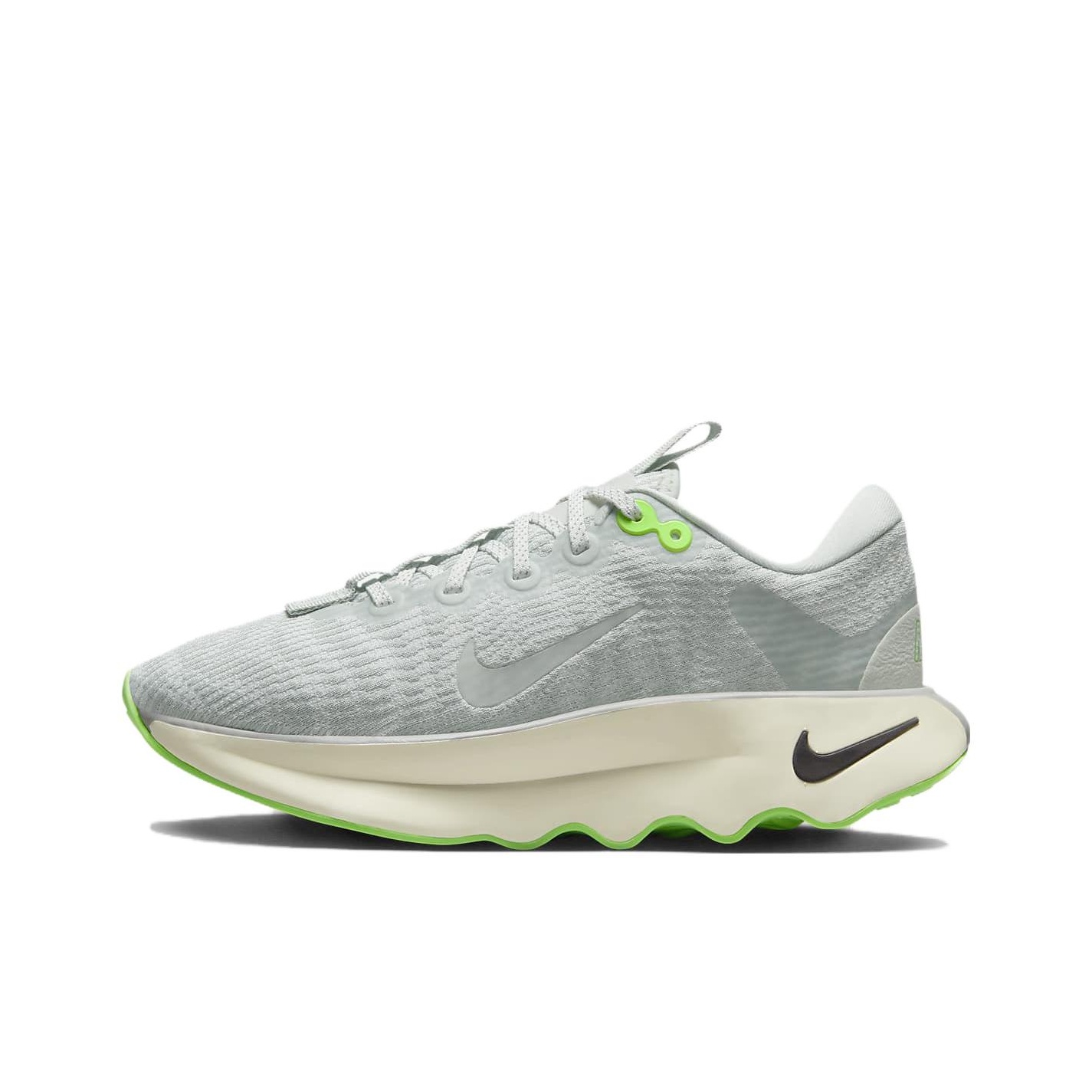 รองเท้าเดินแบบหุ้มข้อต่ำ Nike  - Men'S Shoes บทวิจารณ์และราคา