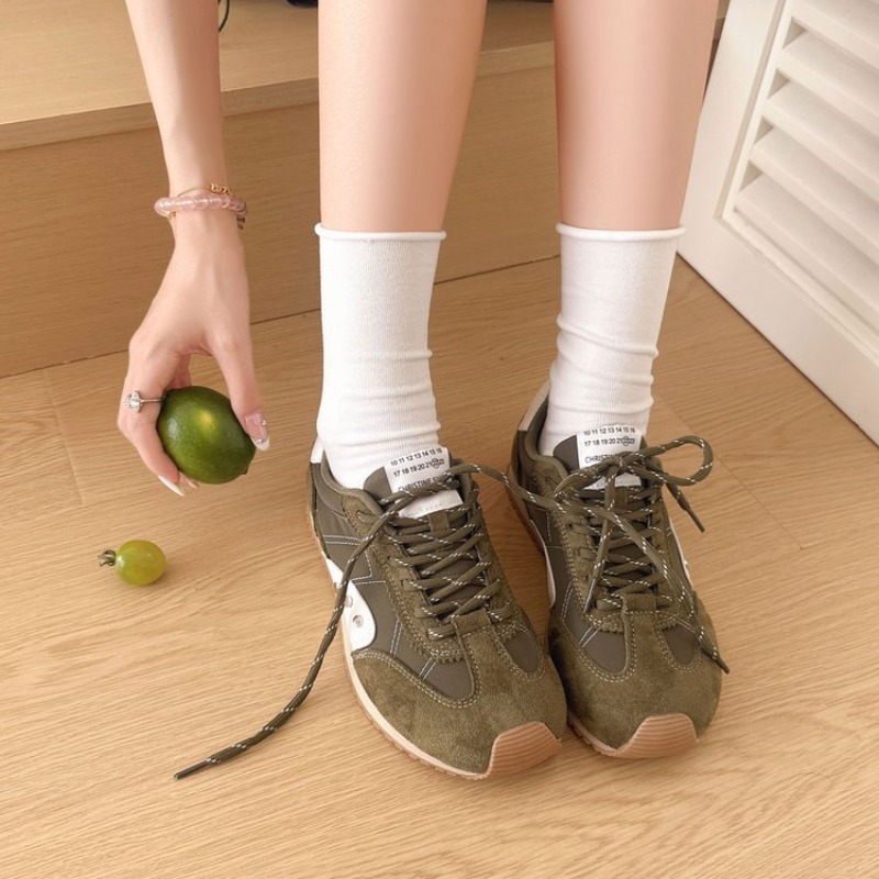 รองเท้าผ้าใบสีเรโทรสำหรับผู้หญ - Running Shoes บทวิจารณ์และราคา