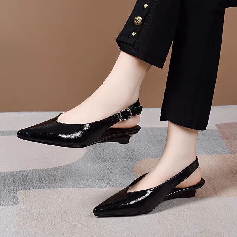 รองเท้าแตะผู้หญิง ฤดูร้อน 2026 - Sandals บทวิจารณ์และราคา
