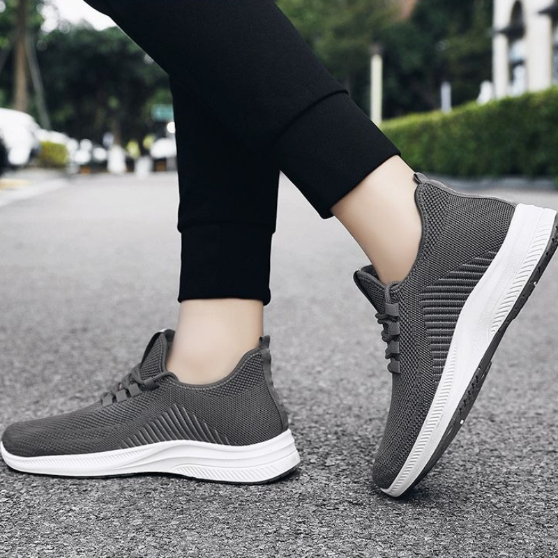 รองเท้ากีฬาผู้ชายระบายอากาศดี  - Breathable Mesh Athletic Shoes บทวิจารณ์และราคา