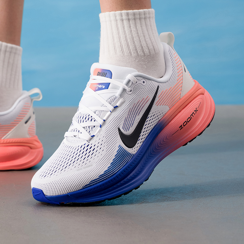 รองเท้าวิ่ง NIKE VOMERO 18 HM6 - Lightweight Road Running Shoes บทวิจารณ์และราคา